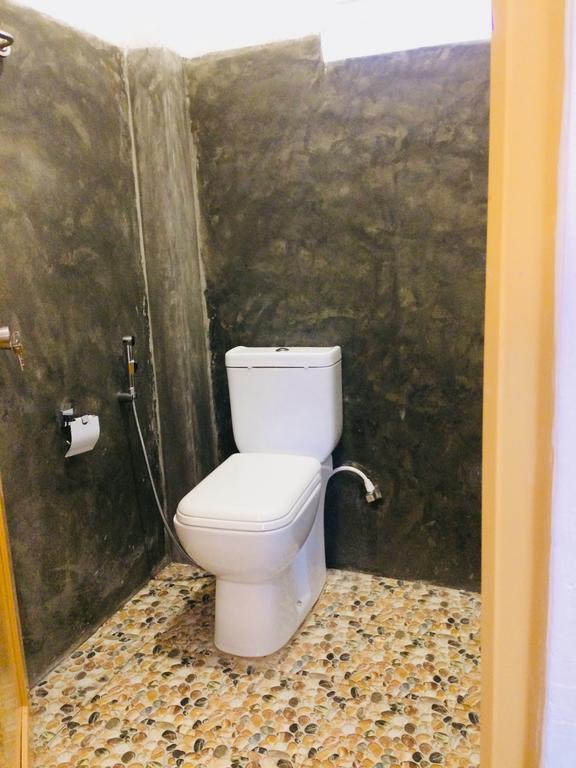 Damith Tourist Inn Мірісса Екстер'єр фото