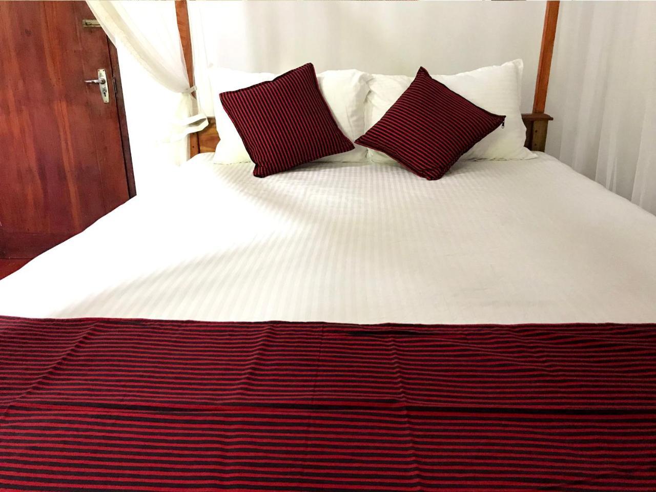 Damith Tourist Inn Мірісса Екстер'єр фото