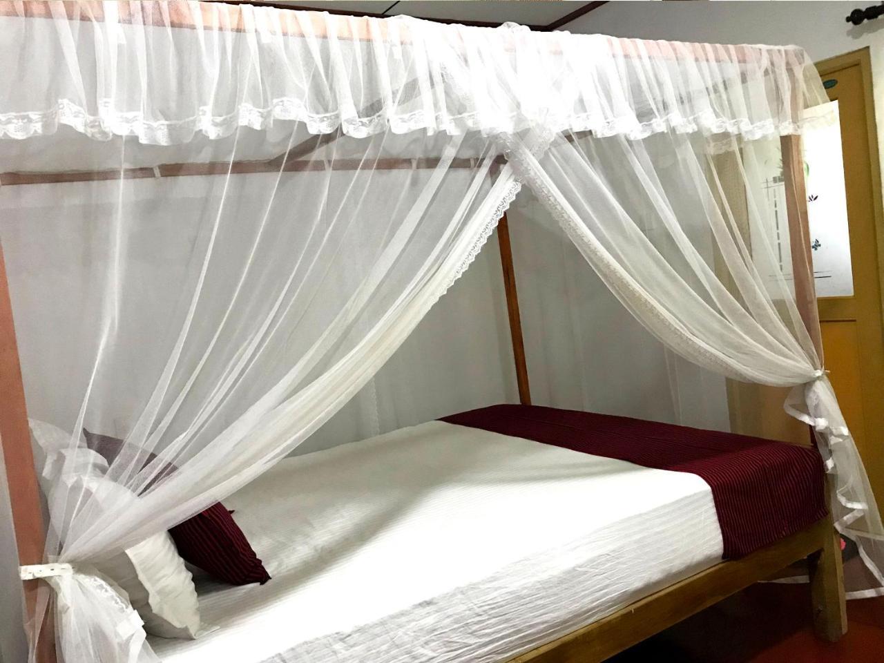 Damith Tourist Inn Мірісса Екстер'єр фото